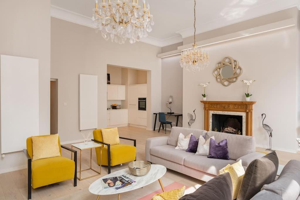 Appartamento Presidential With 14ft High Ceilings & Private Elevator *